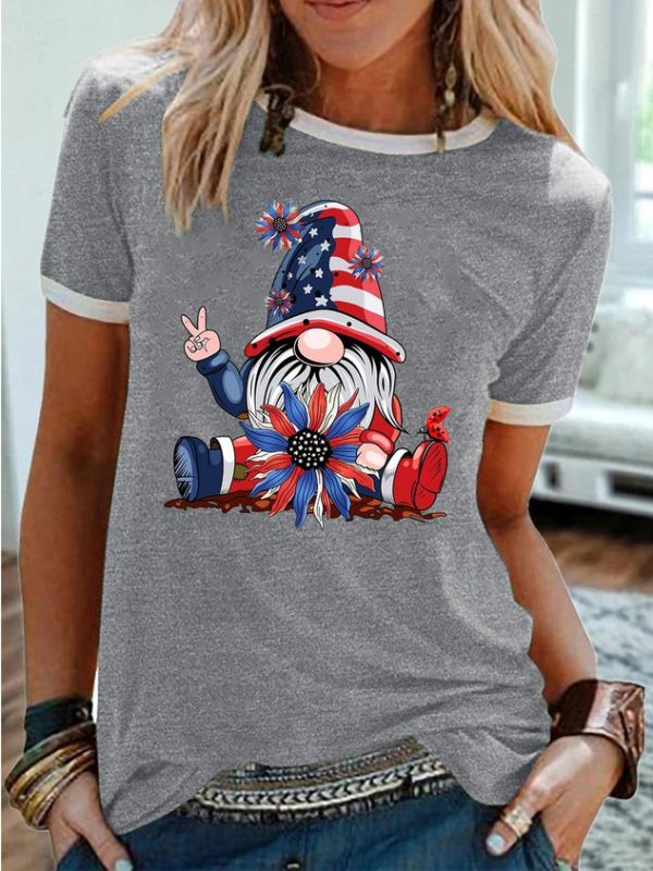 Women's patriotic gnome 4th of July Casual Crew Neck T-Shirt
