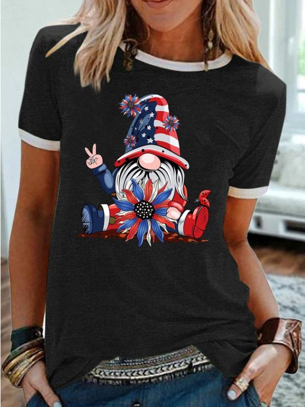 Women's patriotic gnome 4th of July Casual Crew Neck T-Shirt